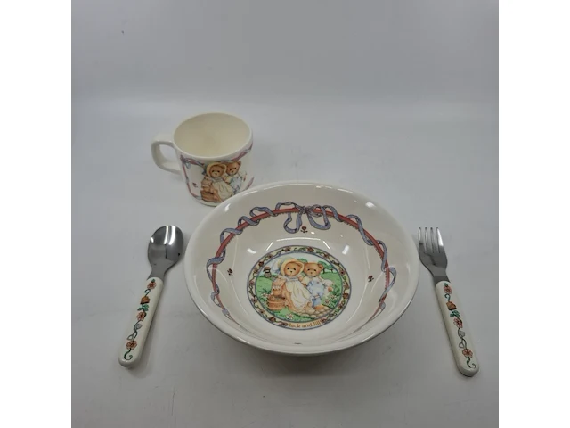 Partij diverse beeldjes, o.a cherished teddy's - afbeelding 8 van  25