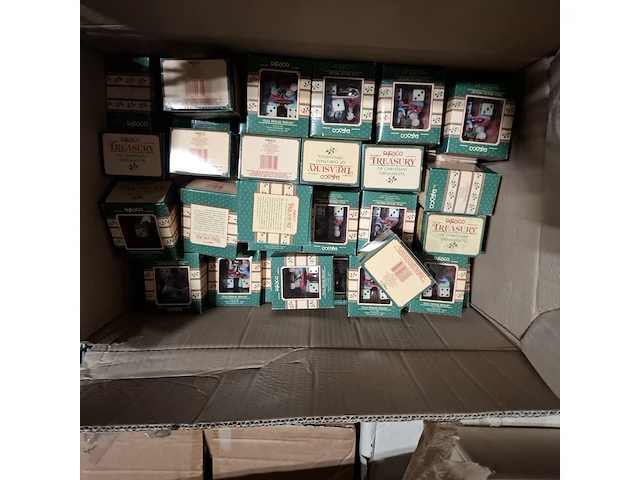 Partij diverse beeldjes, o.a cherished teddy's - afbeelding 22 van  30