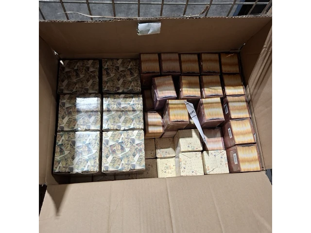 Partij diverse beeldjes, o.a cherished teddy's - afbeelding 20 van  32