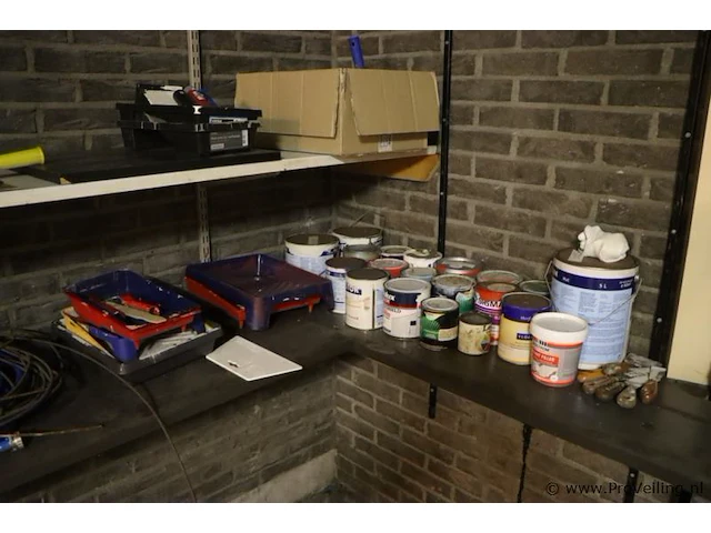 Partij diverse bestaande uit o.a. diverse soorten verf, kwasten, verfkrabbers - afbeelding 3 van  5