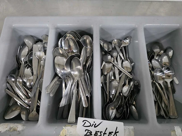 Partij diverse bestek lepels - afbeelding 2 van  3