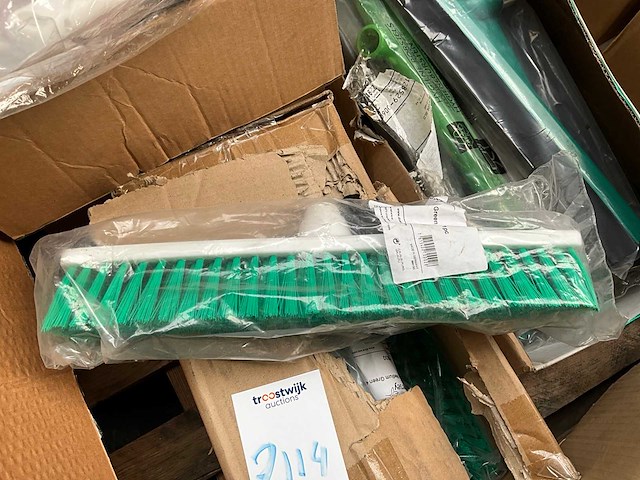 Partij diverse bezems - afbeelding 7 van  10