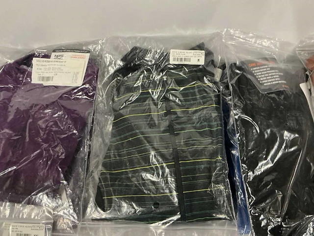 Partij diverse bioracer wielren bovenkleding (53x) - afbeelding 13 van  40
