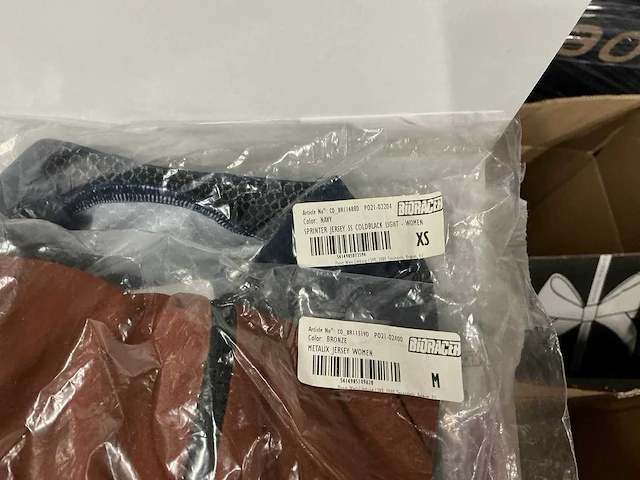 Partij diverse bioracer wielren bovenkleding (53x) - afbeelding 29 van  40