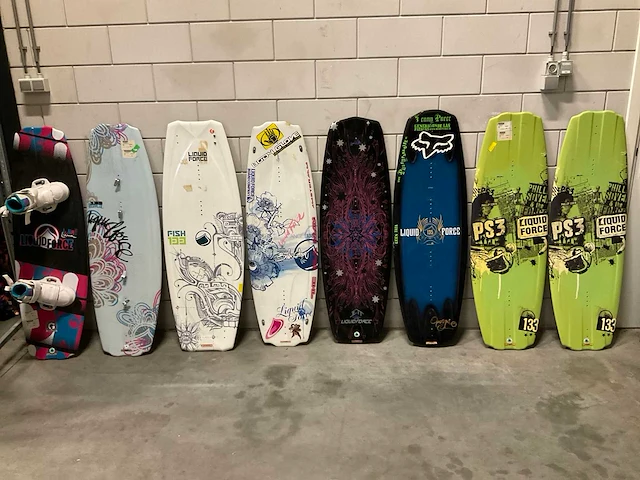 Partij diverse boards (8x) - afbeelding 1 van  6