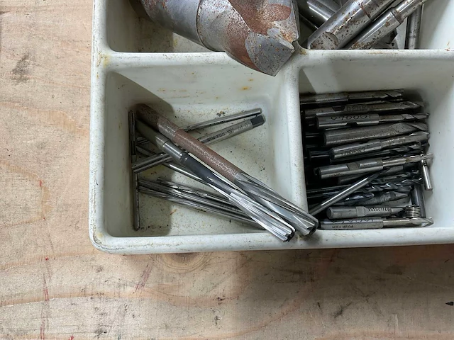 Partij diverse boor-en draadsnijgereedschap - afbeelding 2 van  6