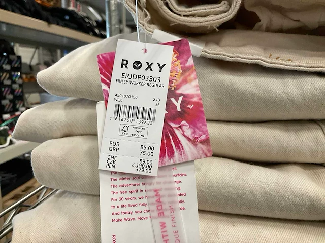 Partij diverse broeken o.a roxy/volcom/rvca/carhartt (23x) - afbeelding 11 van  12