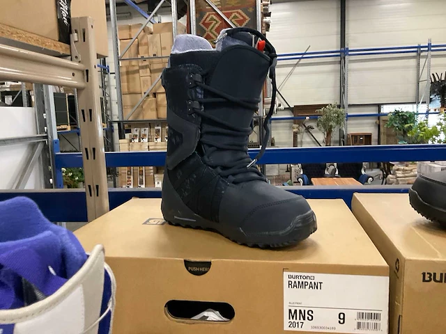Partij diverse burton boots (12x) - afbeelding 6 van  16