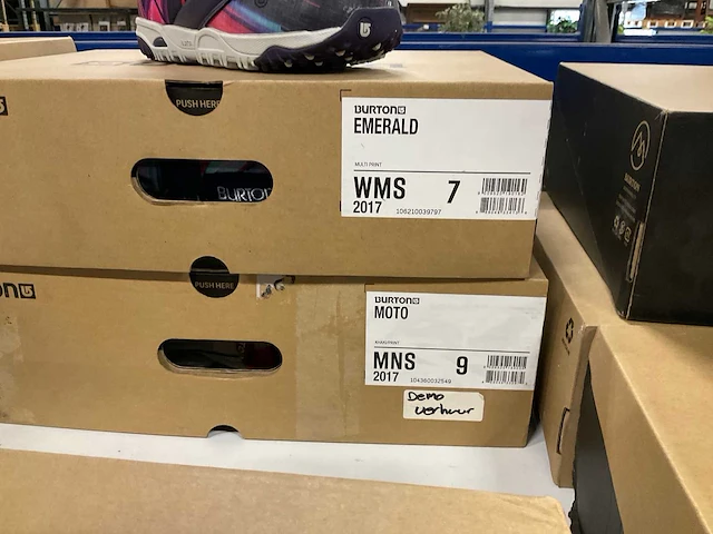 Partij diverse burton boots (12x) - afbeelding 14 van  16