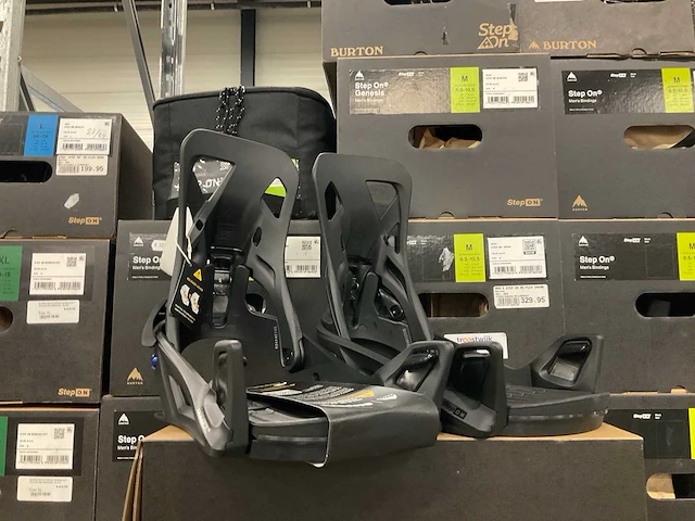Partij diverse burton step on heren bindings (23x) - afbeelding 6 van  13
