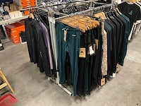 Partij diverse burton thermokleding (89x) - afbeelding 1 van  26