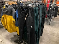 Partij diverse burton wintersportbroeken (11x) - afbeelding 1 van  17
