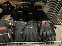 Partij diverse burton/dakine handschoenen (40x) - afbeelding 3 van  7