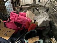 Partij diverse burton/dakine/barts handschoenen (48x) - afbeelding 10 van  17