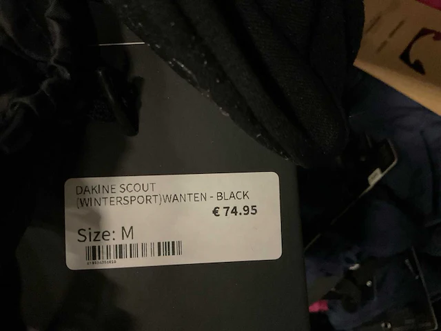 Partij diverse burton/dakine/barts handschoenen (48x) - afbeelding 17 van  17