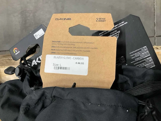 Partij diverse burton/oakleydakine handschoenen (63x) - afbeelding 2 van  10