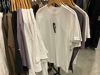 Partij diverse burton/oxbow/volcom/huf t-shirts (59x) - afbeelding 17 van  26