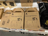 Partij diverse burton/quiksilver bescherming (22x) - afbeelding 10 van  15