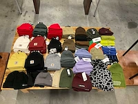 Partij diverse carhartt/obey/brixton mutsen (93x) - afbeelding 1 van  25