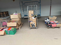 Partij diverse carnavals artikelen - afbeelding 1 van  4