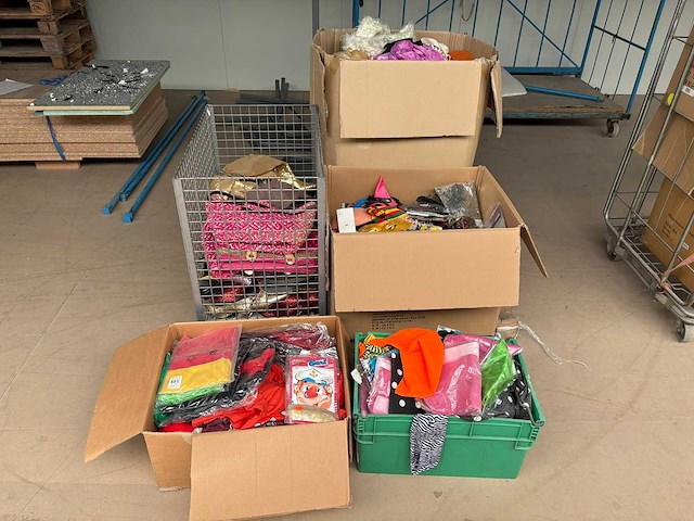 Partij diverse carnavals artikelen - afbeelding 4 van  4