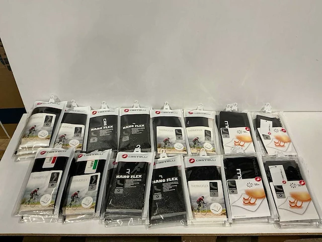 Partij diverse castelli leg/arm warmers (42x) - afbeelding 1 van  13