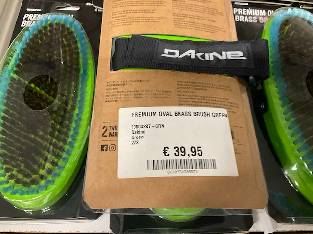Partij diverse dakine/burton accessoires (57x) - afbeelding 4 van  18