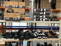 Partij diverse dakine/burton handschoenen (45x) - afbeelding 1 van  12