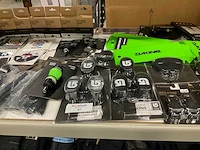 Partij diverse dakine/burton/fyx/danner items (150x) - afbeelding 21 van  25
