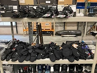 Partij diverse dakine/primaloft handschoenen (36x) - afbeelding 1 van  16