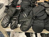 Partij diverse dakine/primaloft handschoenen (36x) - afbeelding 16 van  16