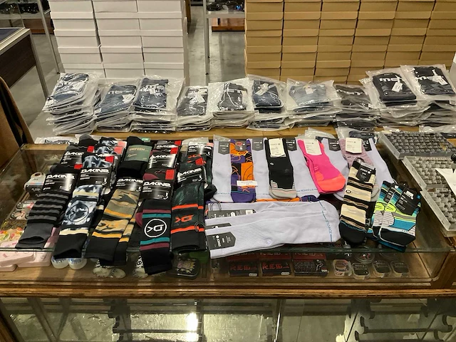 Partij diverse dakine/stance sokken (30x) - afbeelding 1 van  13