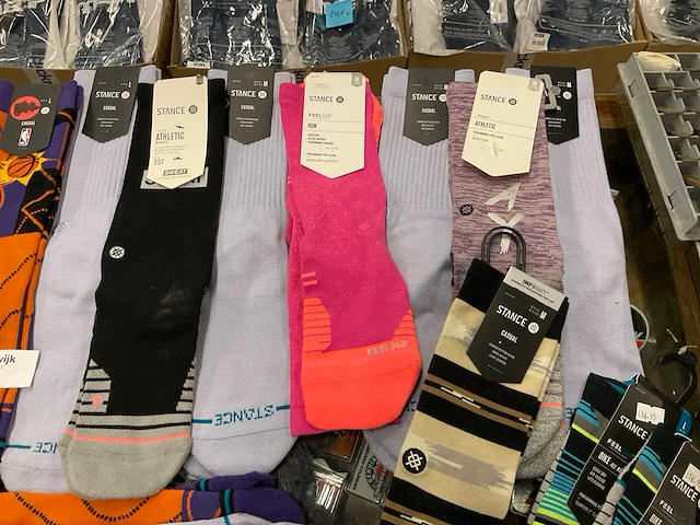 Partij diverse dakine/stance sokken (30x) - afbeelding 8 van  13