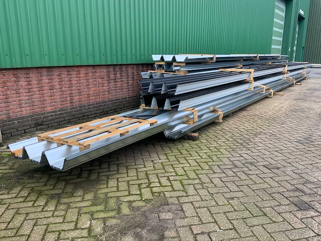 Partij diverse damwand profielplaten - afbeelding 1 van  11
