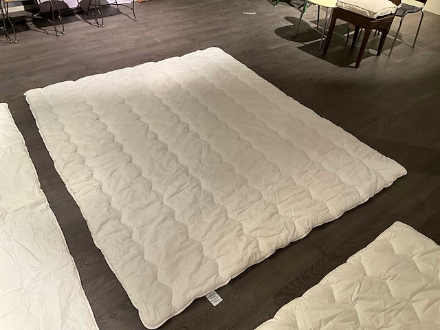 Partij diverse dekbedden en kussens (12x) - afbeelding 4 van  12