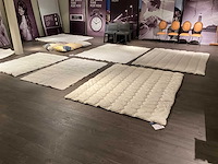 Partij diverse dekbedden en kussens (12x) - afbeelding 1 van  12