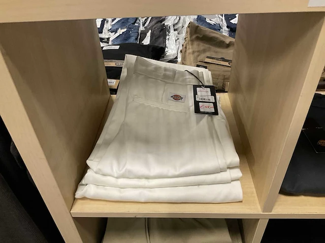 Partij diverse dickies broeken (17x) - afbeelding 2 van  8