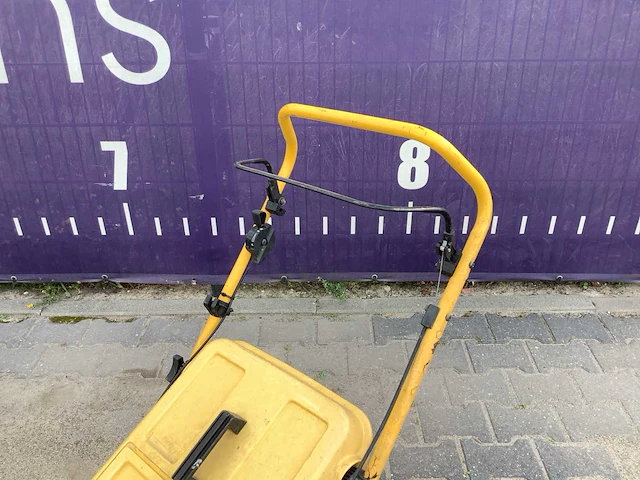 Partij diverse duwmaaiers - afbeelding 4 van  37