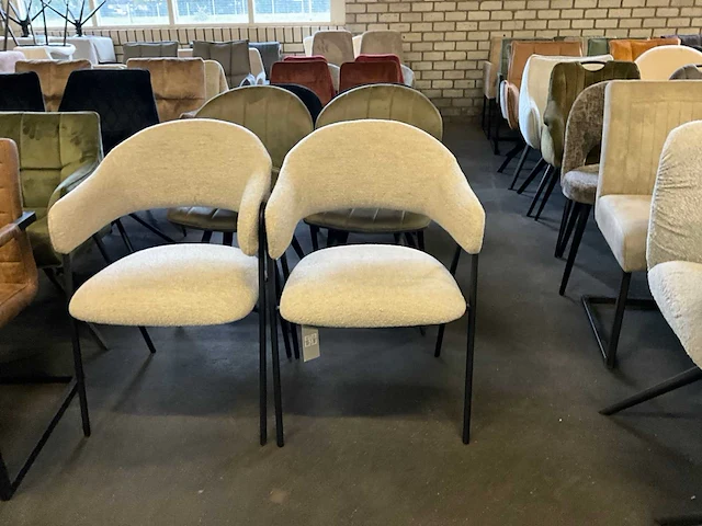 Partij diverse eetkamerstoelen (16x) - afbeelding 1 van  13