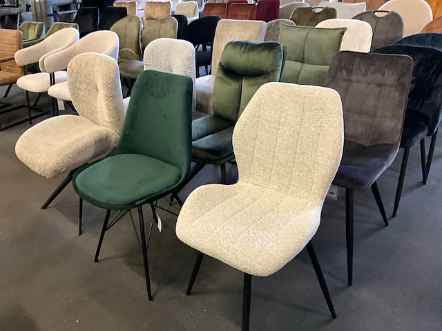 Partij diverse eetkamerstoelen (30x) - afbeelding 13 van  18