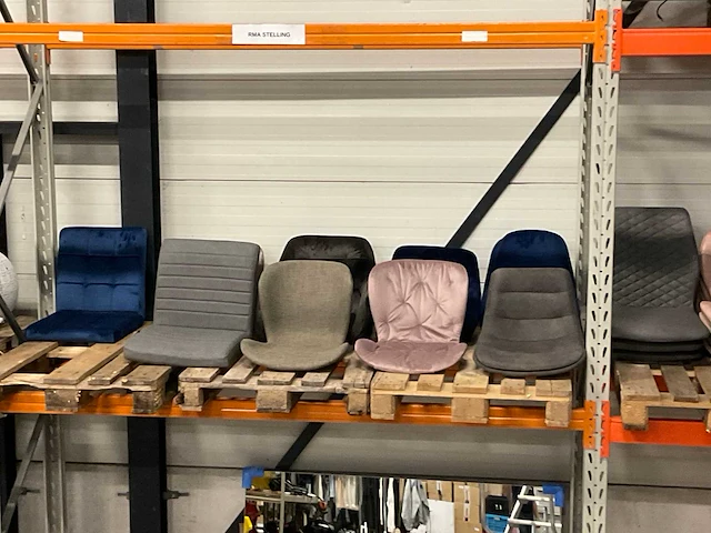Partij diverse eetkamerstoelen (58x) - afbeelding 3 van  11