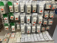 Partij diverse elektra en contra stekkers - afbeelding 1 van  3