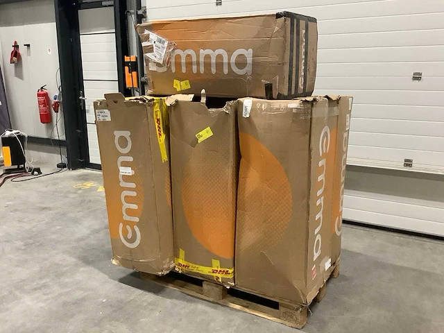 Partij diverse emma sleep matrassen (7x) - afbeelding 1 van  8