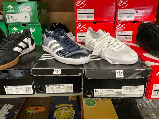 Partij diverse es/adidas/emerica/cariuma sneakers (24x) - afbeelding 9 van  12