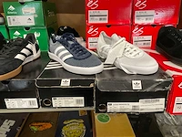 Partij diverse es/adidas/emerica/cariuma sneakers (24x) - afbeelding 9 van  12