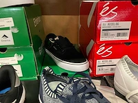 Partij diverse es/adidas/emerica/cariuma sneakers (24x) - afbeelding 10 van  12