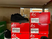 Partij diverse es/adidas/emerica/cariuma sneakers (24x) - afbeelding 11 van  12