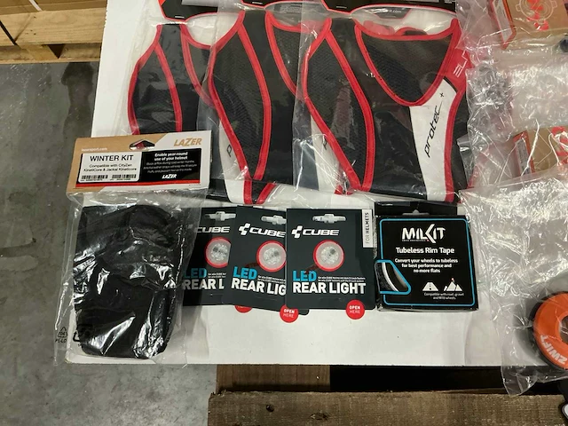 Partij diverse fiets benodigdheden (59x) - afbeelding 4 van  12