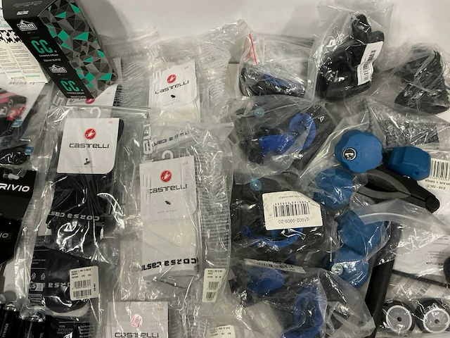 Partij diverse fiets benodigdheden (83x) - afbeelding 5 van  15