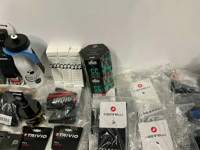 Partij diverse fiets benodigdheden (83x) - afbeelding 15 van  15